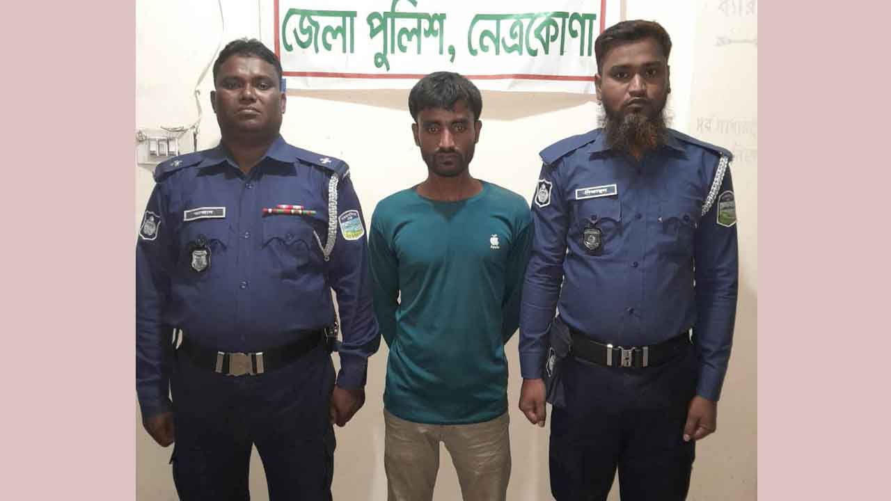 মাদকের টাকার জন্য মারধর, মাদকাসক্ত ছেলেকে পুলিশে দিলেন মা