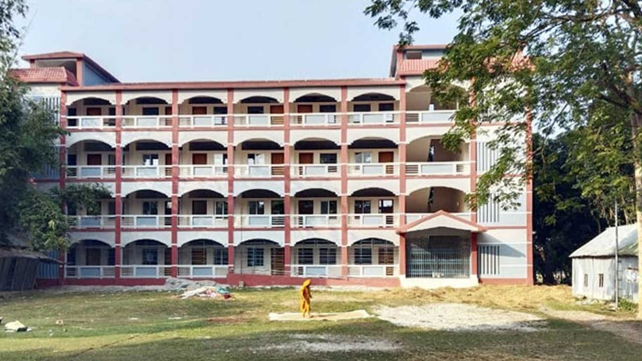 সনদ জালিয়াতি-ভুয়া নিয়োগে একই প্রতিষ্ঠানে একাধিক শিক্ষকের চাকরি!