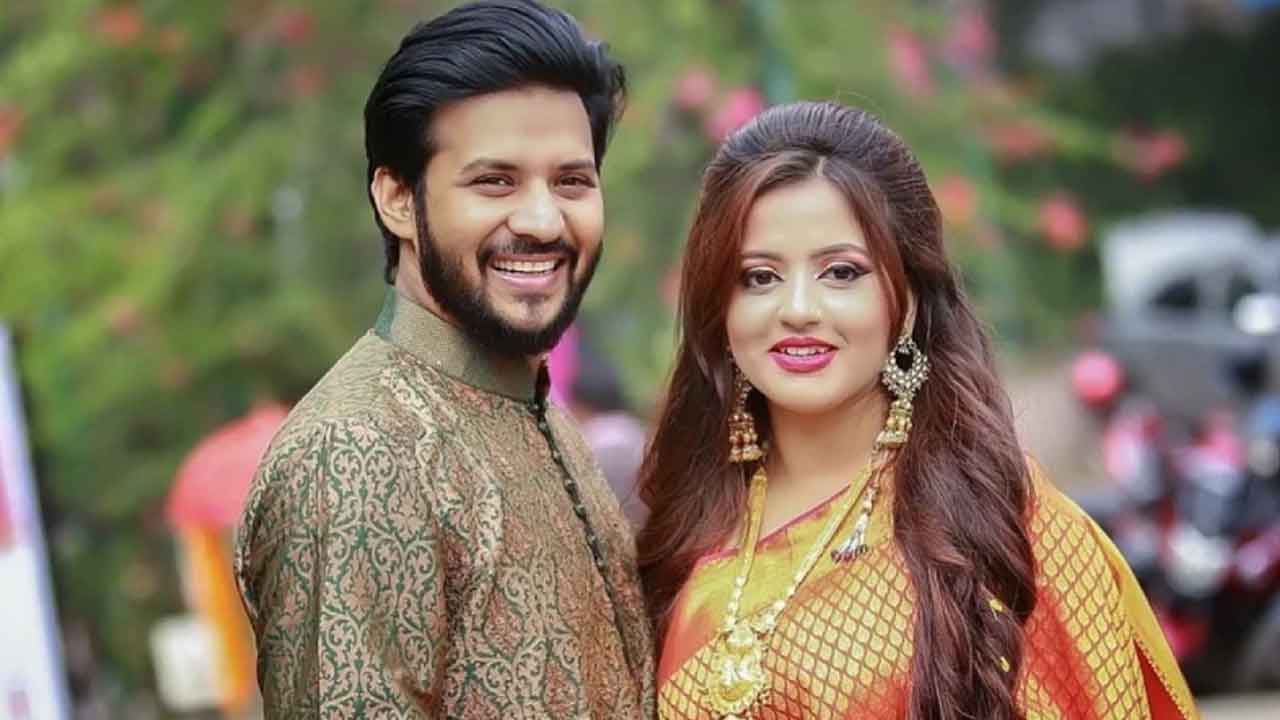 পরকীয়ার অভিযোগ তুলে নিয়ে ক্ষমা চাইলেন নিরবের স্ত্রী