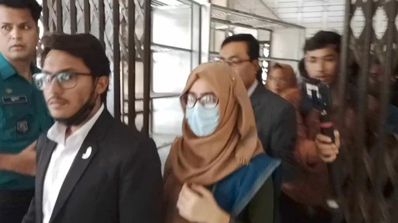 জামিন পেয়েছেন আলোচিত ম্যাজিস্ট্রেট ঊর্মি