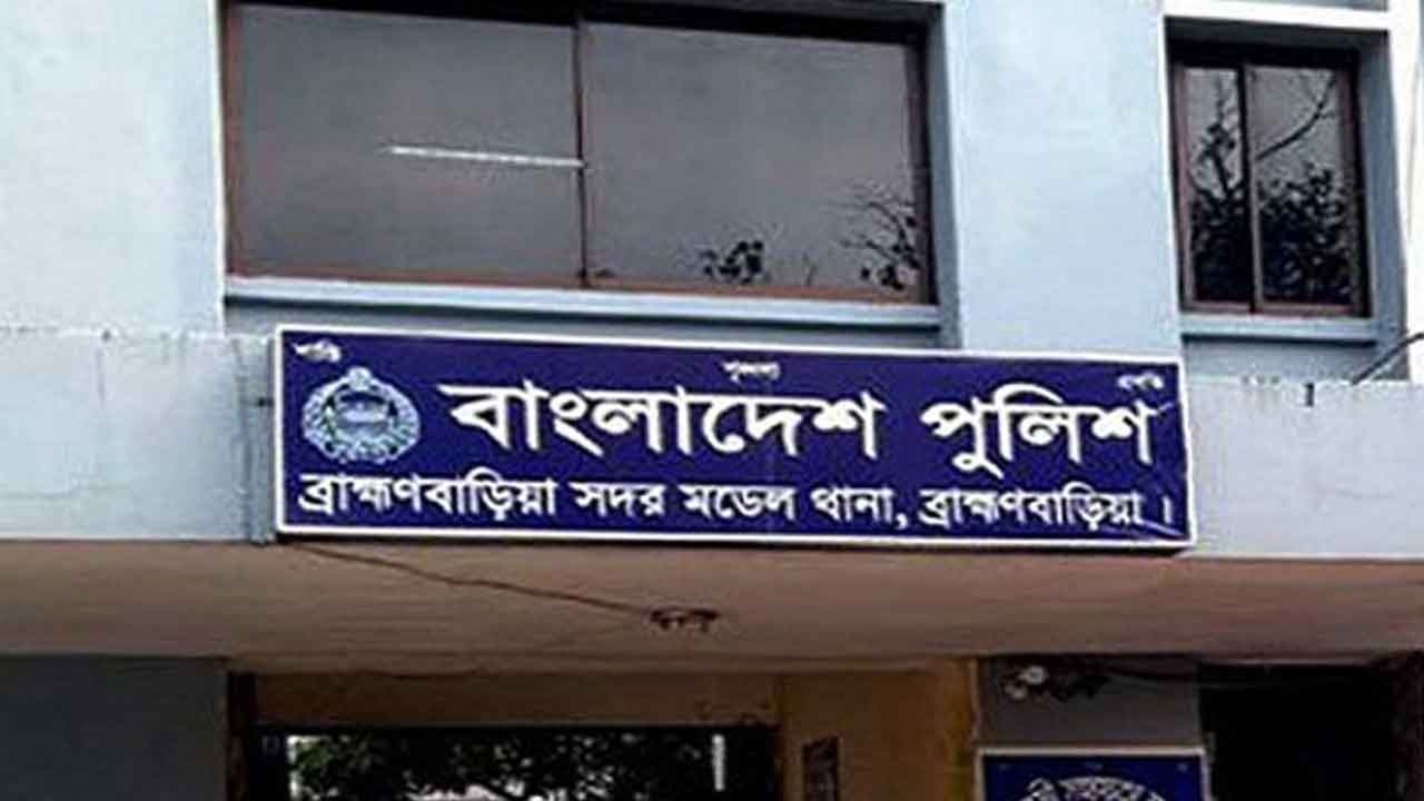 সম্পত্তির জন্য মা-বাবাকে বেধড়ক মারধর, ছেলে-নাতি গ্রেপ্তার