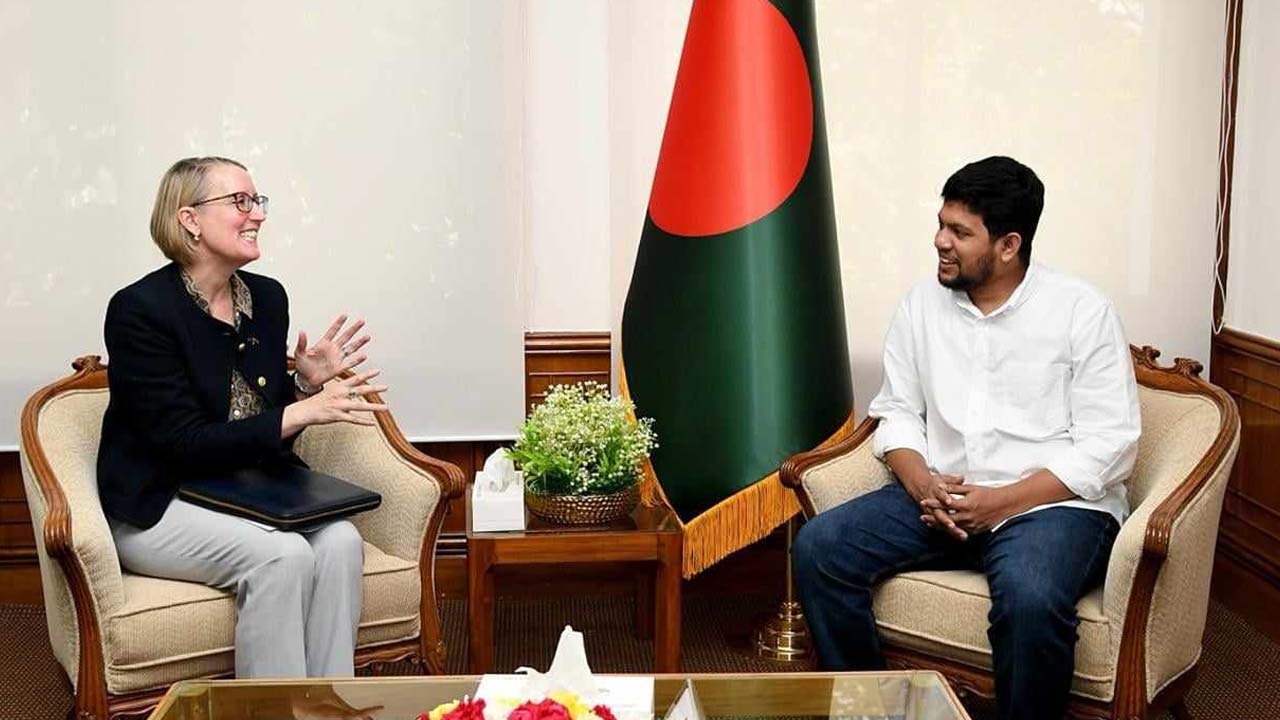 আপনাদের দেশে যাওয়া টাকা ফেরত চাই, ব্রিটিশ হাইকমিশনারকে মাহফুজ