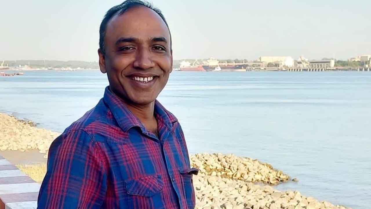 দৈনিক দেশ রূপান্তরের সোনাগাজী (ফেনী) প্রতিনিধি আবুল হোসেন রিপন। ফাইল ছবি