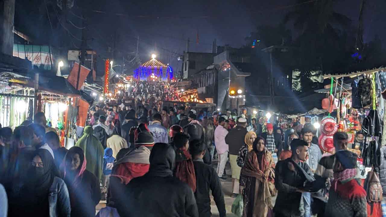 খানজাহান আলী (রহ.) মাজারের ওরশে ভক্তদের ঢল