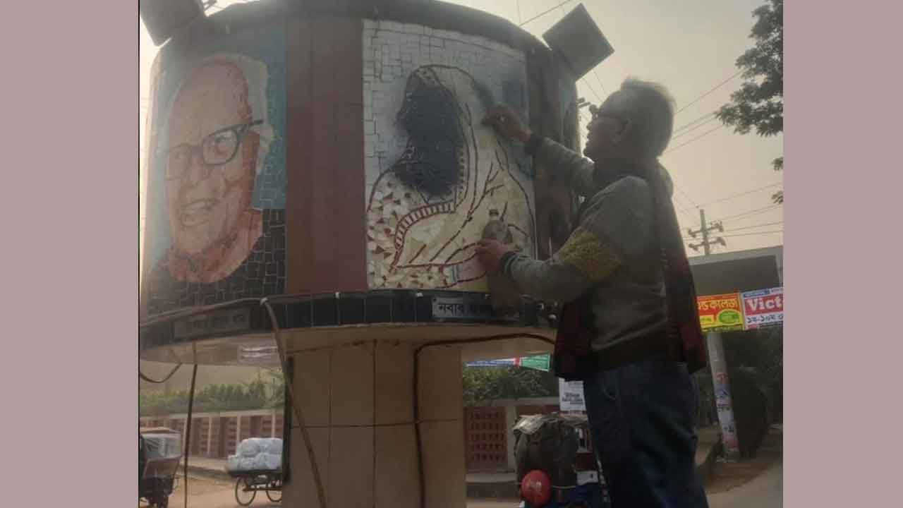 কুমিল্লায় ম্যুরাল পরিষ্কার করতে গিয়ে হামলার শিকার বাসদ নেতা