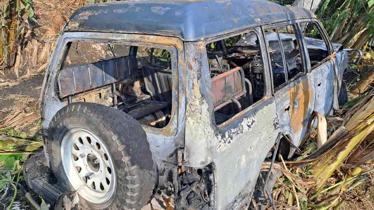 গাড়ীর সিলিন্ডার বিস্ফোরণ দগ্ধ প্রকৌশলী ও চালক&nbsp;