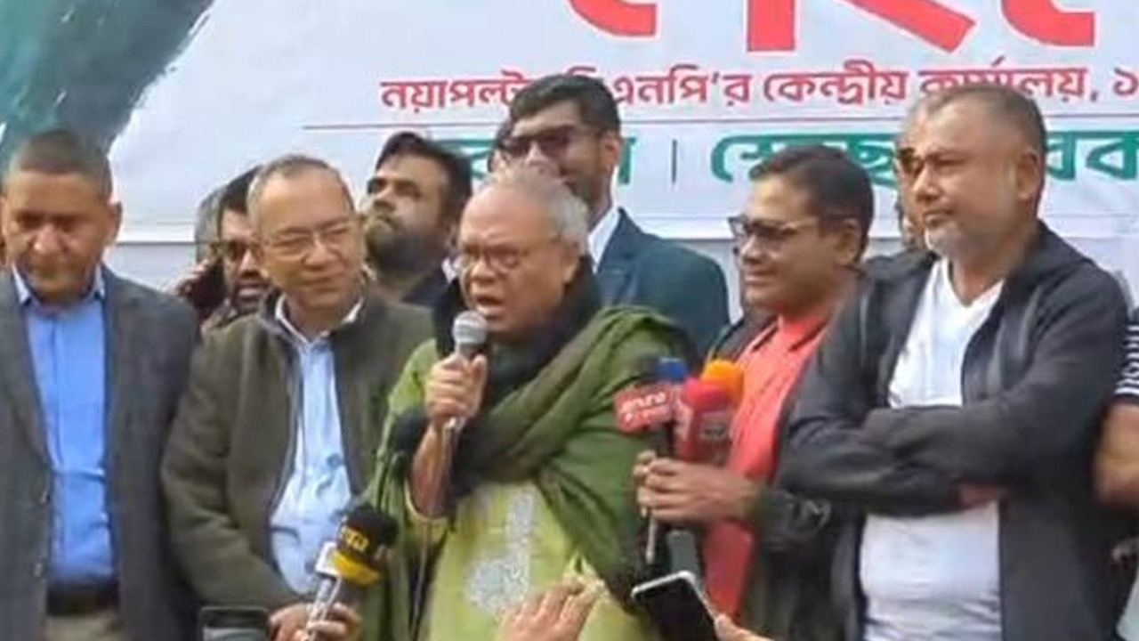 &lsquo;দিল্লির কাছে আত্মসমর্পণের জন্য পিন্ডি থেকে স্বাধীনতা আনিনি&rsquo; &nbsp;