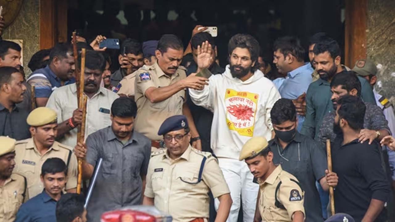 ১৪ দিনের &lsquo;রিমান্ডে&rsquo; আল্লু অর্জুন