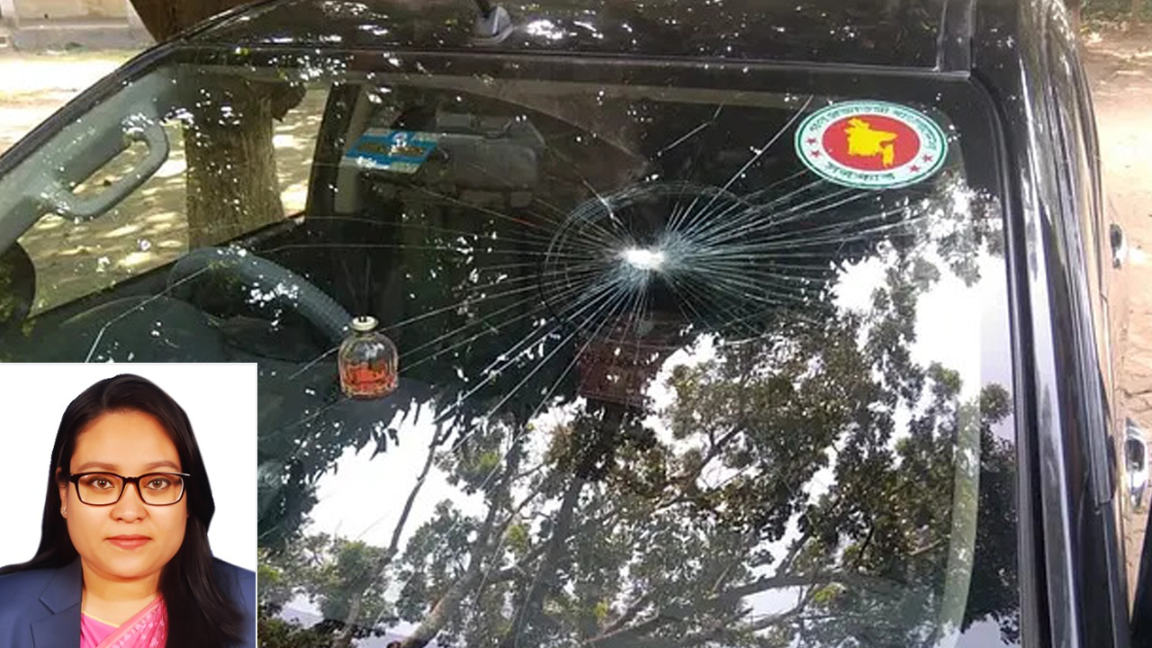 অনুষ্ঠানে দেরিতে আসায় জনরোষে পালিয়ে গেলেন ইউএনও