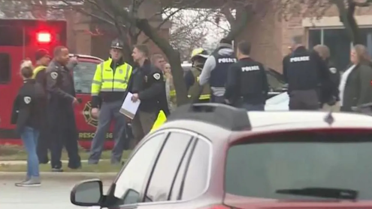 যুক্তরাষ্ট্রে স্কুলে বন্দুক হামলায় তিনজন নিহত