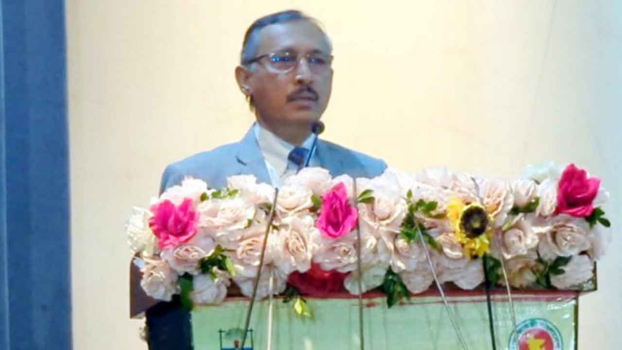 স্কুলের ছাত্ররা কওমি মাদরাসায় চলে যাচ্ছে : শিক্ষা সচিব