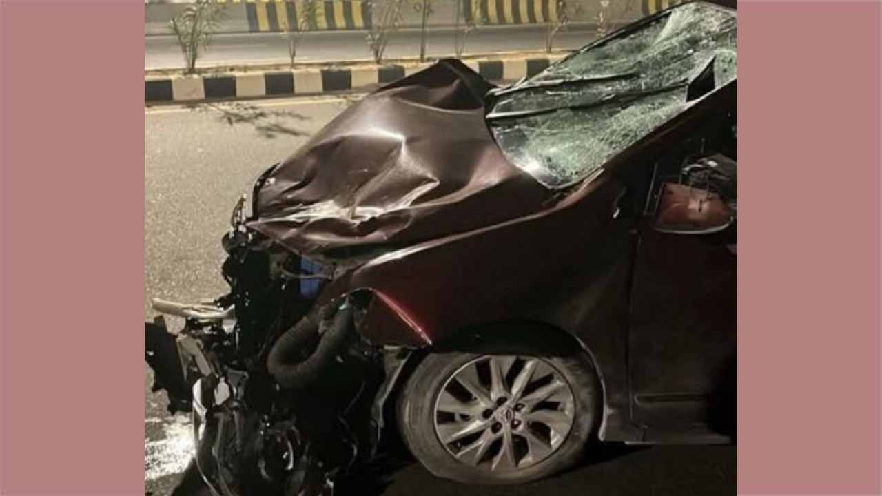 ৩০০ ফিট সড়কে প্রাইভেটকারের ধাক্কায় বুয়েট শিক্ষার্থী নিহত