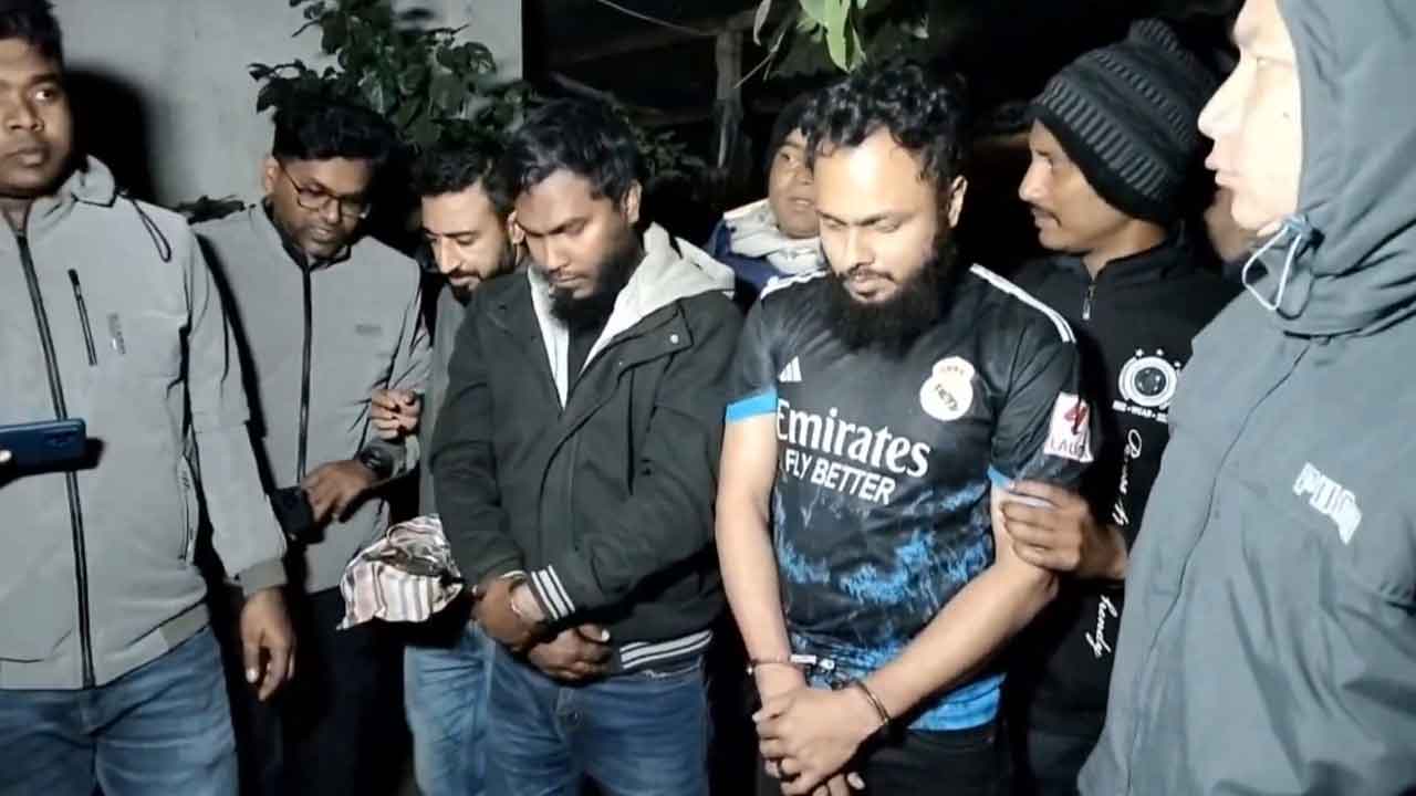 ফরিদপুরে বিদেশি পিস্তলসহ দুই যুবক আটক&nbsp;