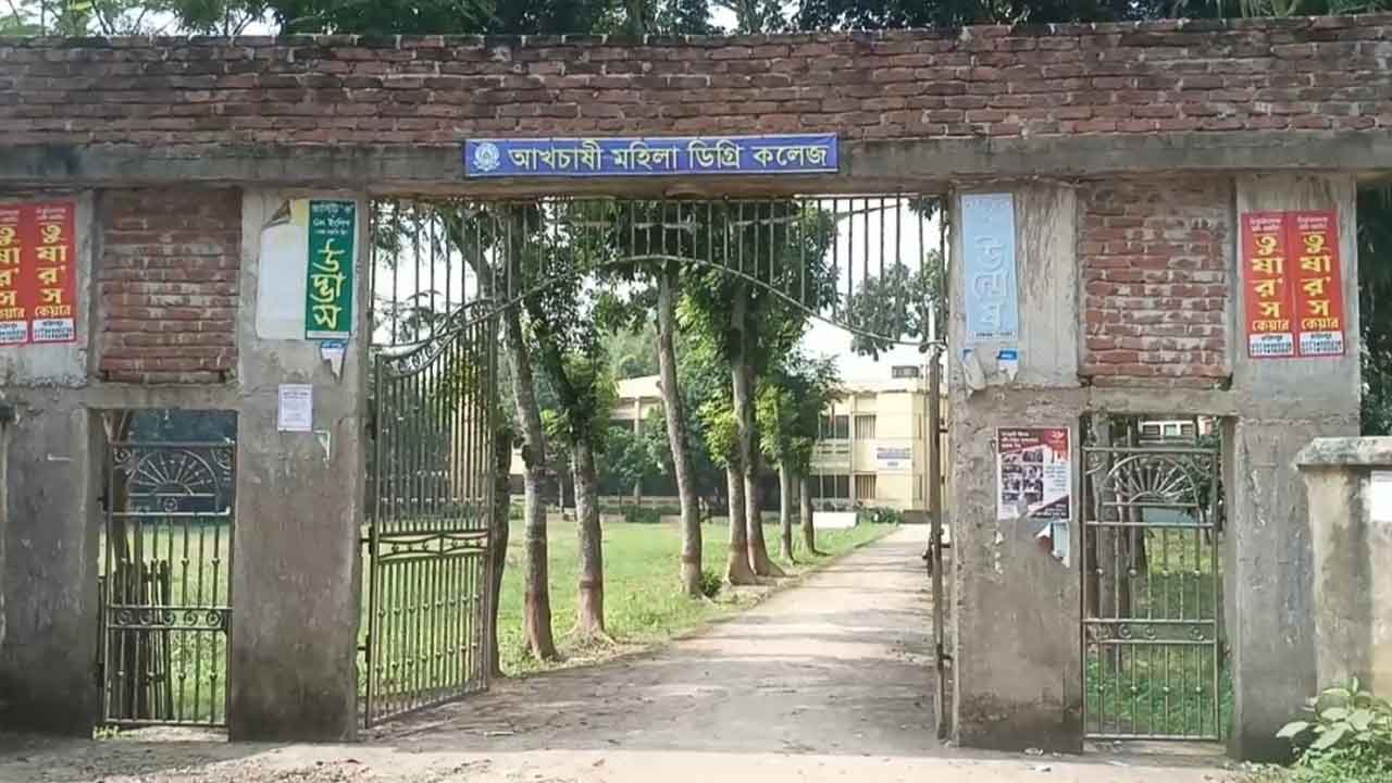 প্রবাসে থেকেও বেতন ভাতা নেন কলেজ শিক্ষক, সহায়তা করেন অধ্যক্ষ