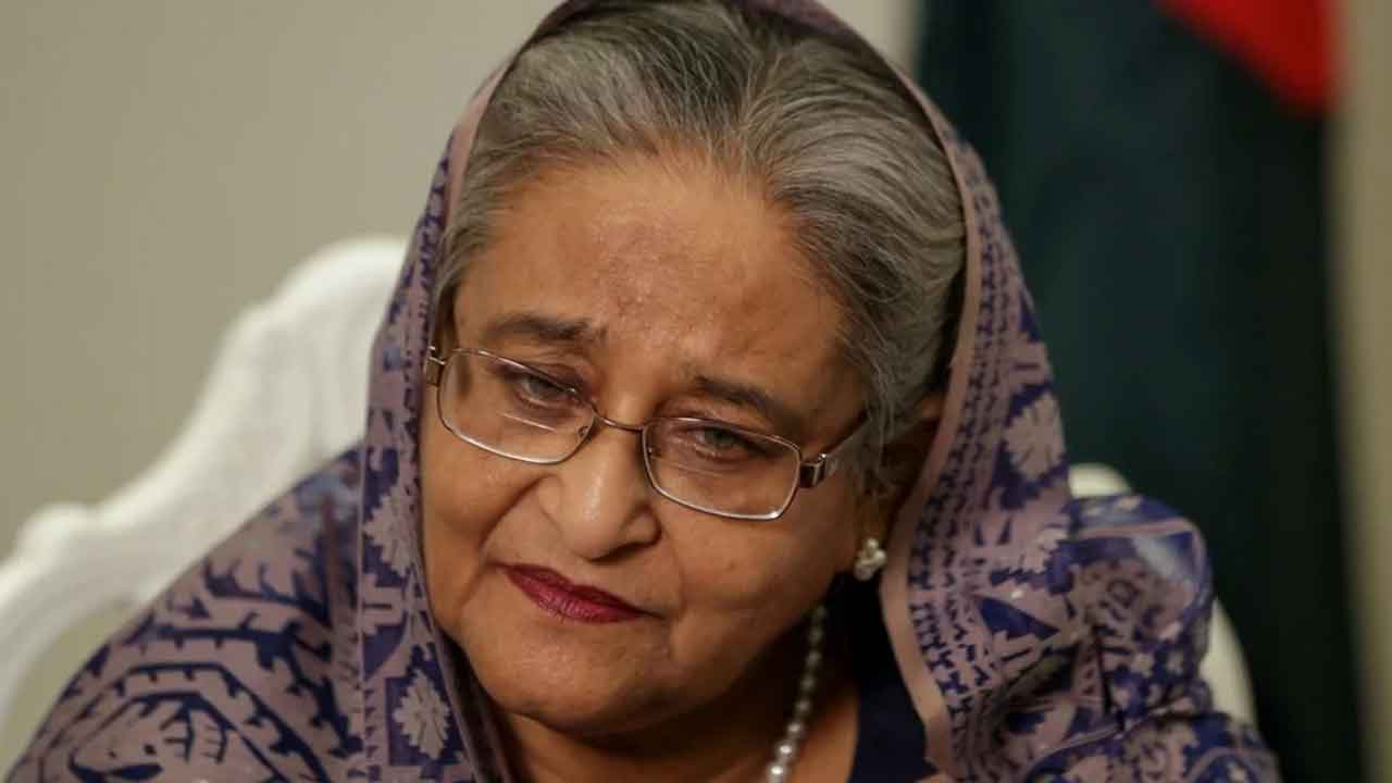 শেখ হাসিনার বিরুদ্ধে ইন্টারপোলের রেড নোটিশের বিষয়ে নিশ্চিত নয় ট্রাইব্যুনাল