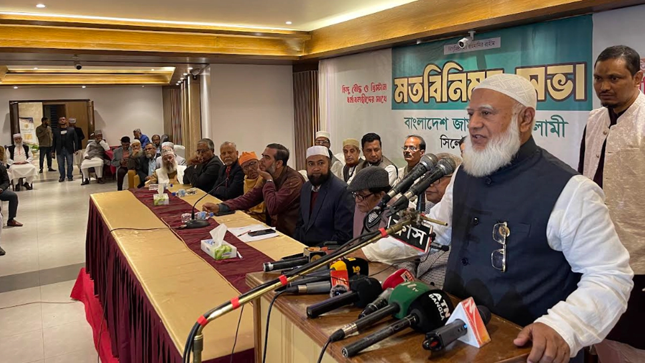 &lsquo;চাঁদাবাজি আগেও হয়েছে এখনো হচ্ছে, শুধু হাতবদল হয়েছে&rsquo;