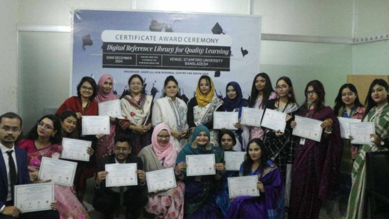 স্ট্যামফোর্ড ইউনিভার্সিটিতে সনদপত্র প্রদান অনুষ্ঠিত