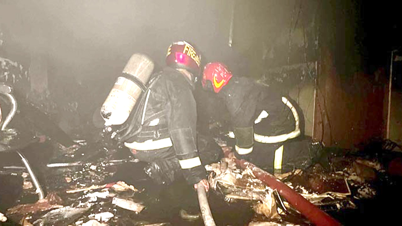 যেসব মন্ত্রণালয় ছিল সচিবালয়ের আগুন লাগা ভবনে