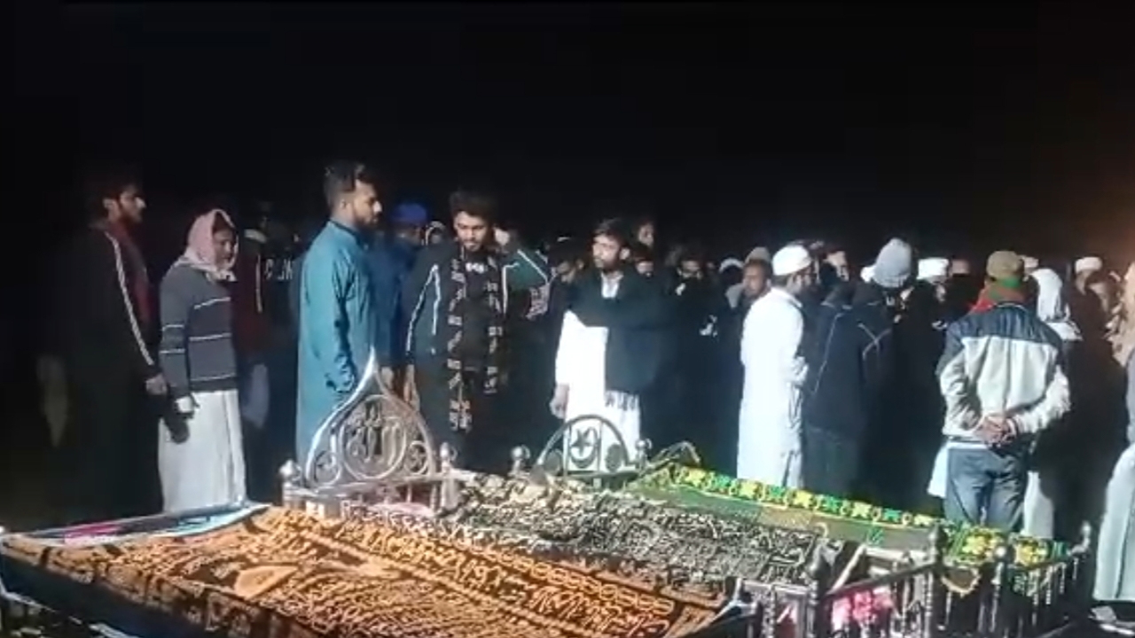 একই পরিবারের ৪ জনের দাফন সম্পন্ন, আরও ১ নারীর মৃত্যু