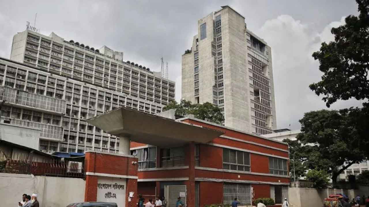 সচিবালয়ে সাংবাদিকদের প্রবেশাধিকার নিষিদ্ধ