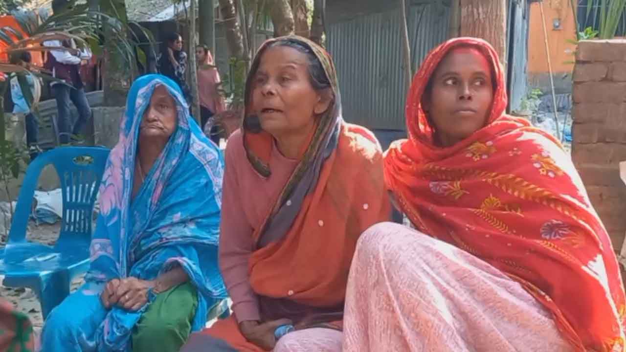 ছেলেদের বিদেশ পাঠাতে নিয়েছিলেন ঋণ, শোধ করতে না পেরে বাবার আত্মহত্যা