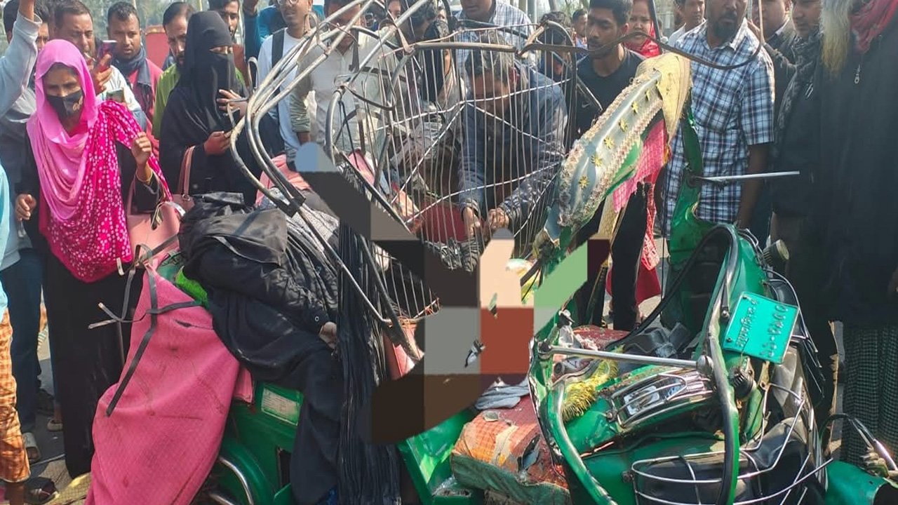 শেরপুরে বাস-সিএনজি মুখোমুখি সংঘর্ষে ৬ জন নিহত