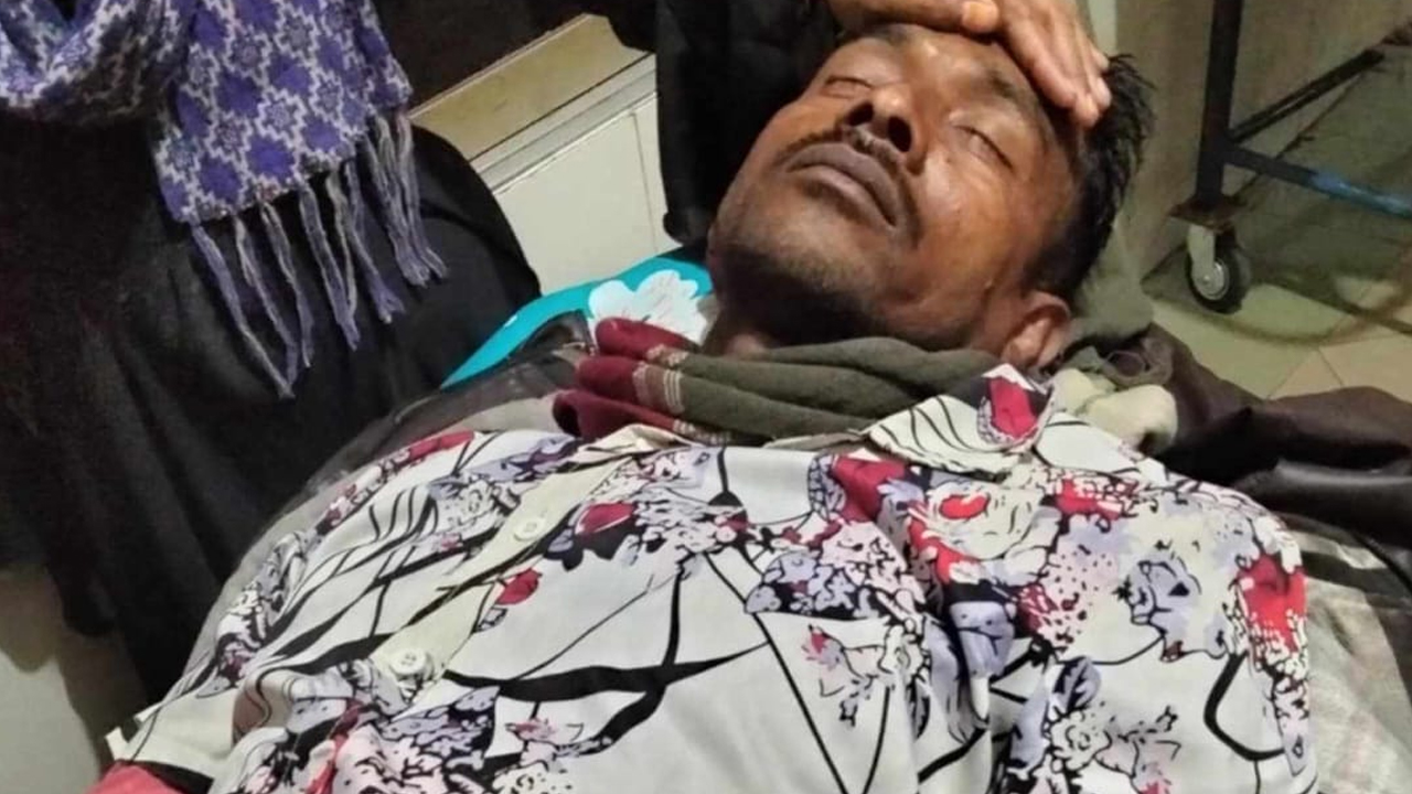 সালথায় যুবলীগ কর্মীকে হাতুড়ি পেটা