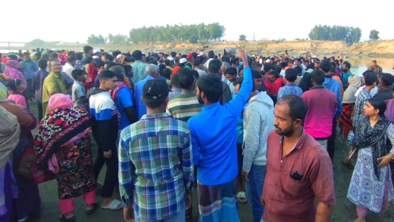 বল ওঠাতে গিয়ে ব্রহ্মপুত্র নদে ডুবে ৩ স্কুলছাত্রের মৃত্যু