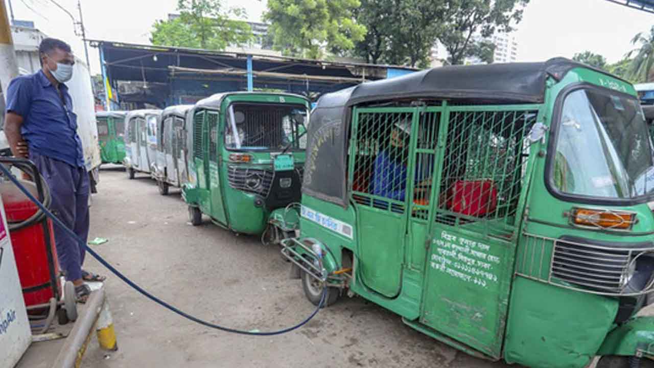 সিএনজি স্টেশন বন্ধের সময় কমল দুই ঘণ্টা