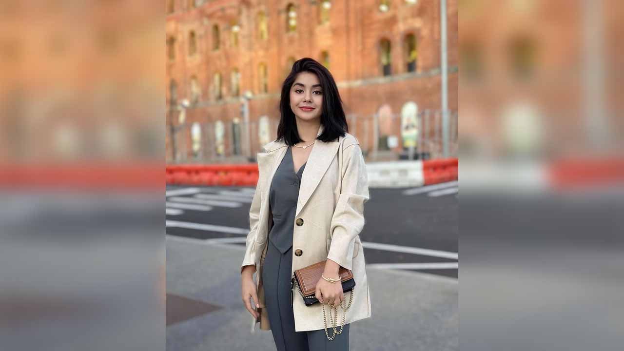 এই মুহূর্তে তাহসানের সঙ্গে বিয়ের পিড়িতে বসা রোজা আহমেদকে নিয়ে চর্চা তুঙ্গে!