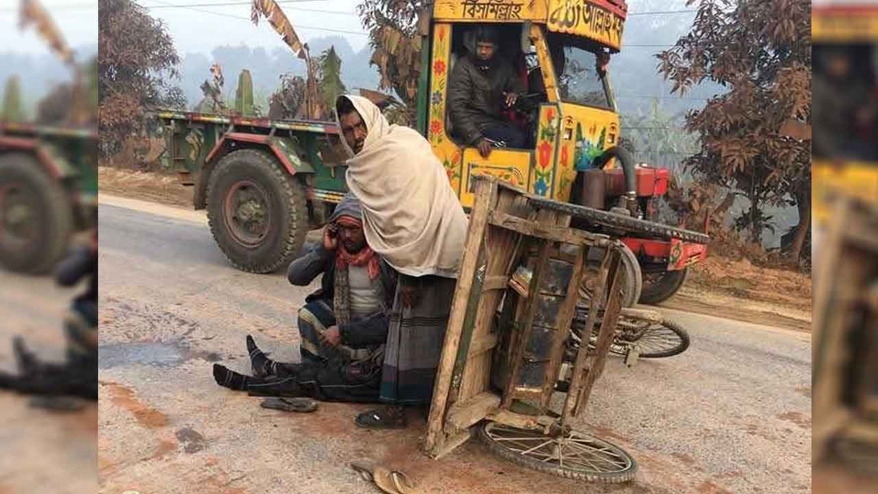 কুষ্টিয়ায় পৃথক সড়ক দূর্ঘটনায় ২ জন নিহত, আহত-৩