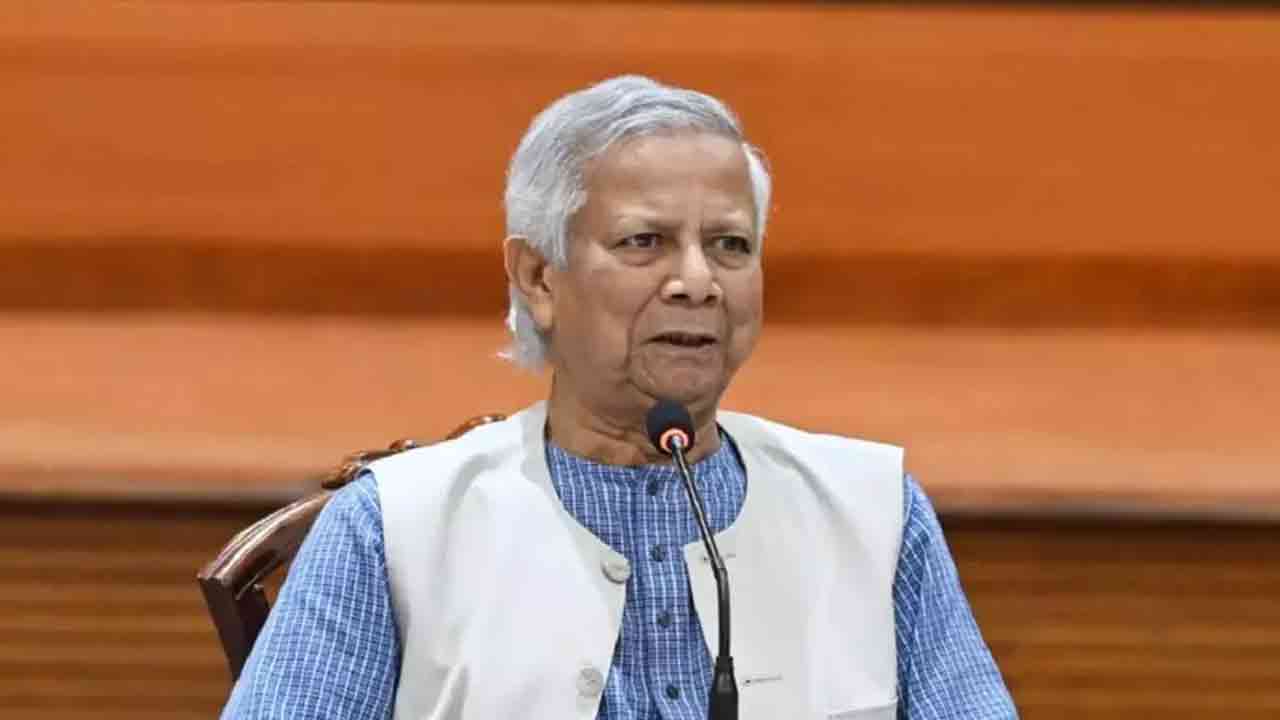 সুইজারল্যান্ড পৌঁছেছেন প্রধান উপদেষ্টা