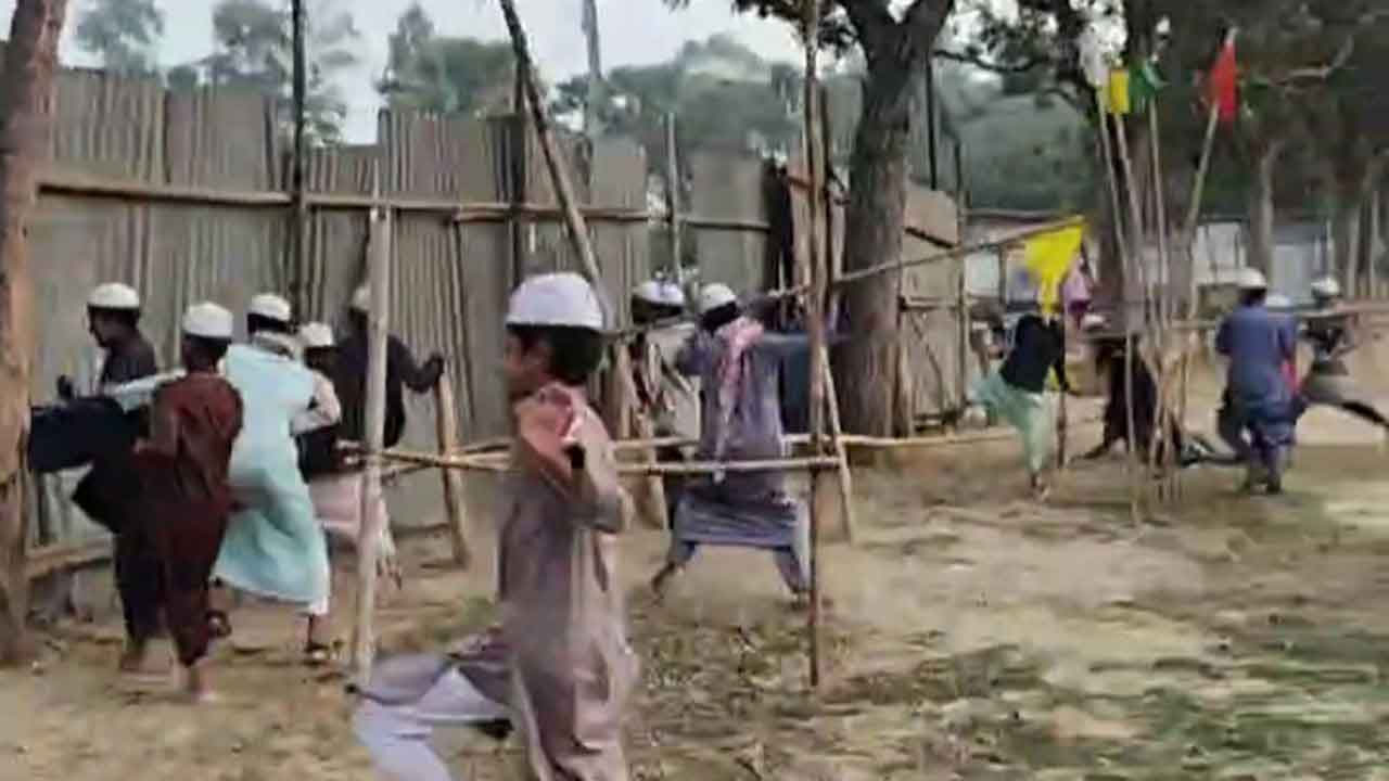 জয়পুরহাটে নারী ফুটবল টিমের খেলা আয়োজন করায় ভাঙচুর