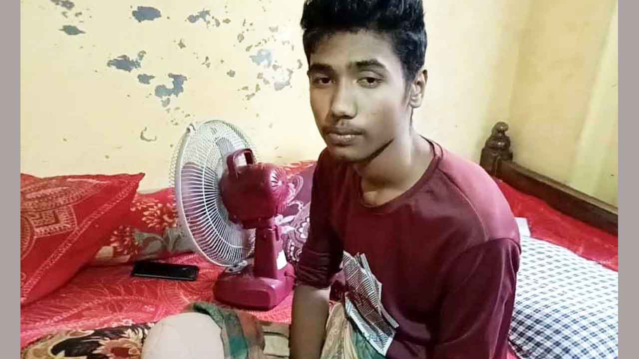 ডায়াগনস্টিক সেন্টারের ভুল রিপোর্টে পা হারাল স্কুলশিক্ষার্থী 