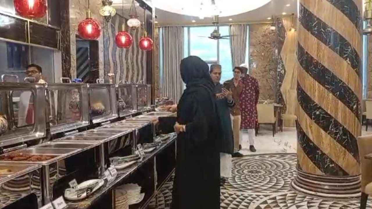 রাজলক্ষ্মী স্কাই তার্কিশ বুফে