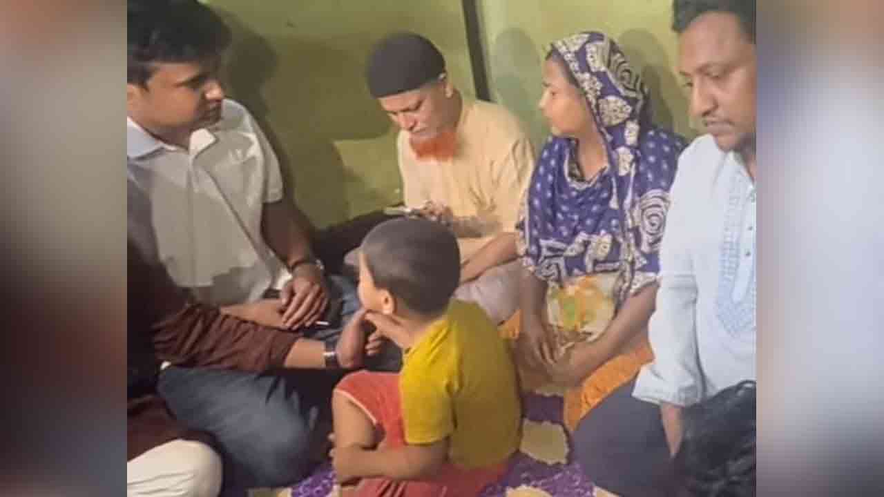 নারায়ণগঞ্জে নিহত ছাত্রদল কর্মীর পরিবারের পাশে থাকার আশ্বাস তারেক রহমানের