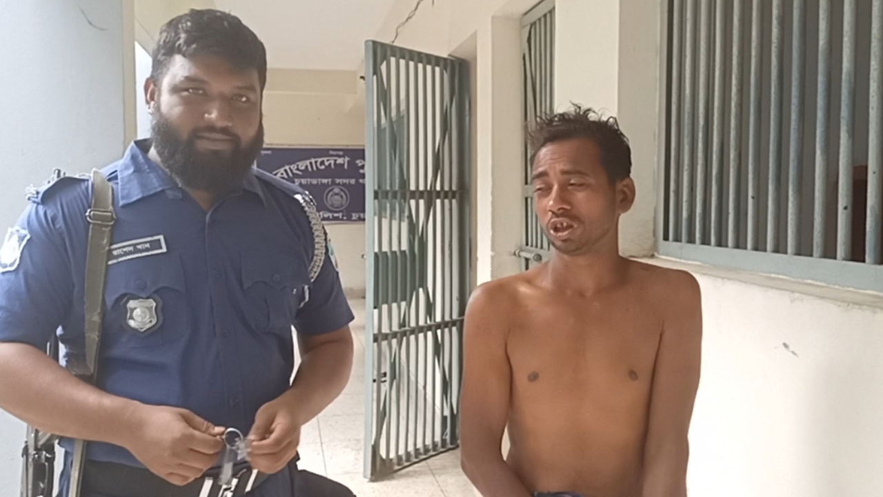 চুয়াডাঙ্গায় গৃহপরিচারিকাকে ধর্ষণ চেষ্টা, যুবককে গনধোলাই দিয়ে পুলিশে সোর্পদ