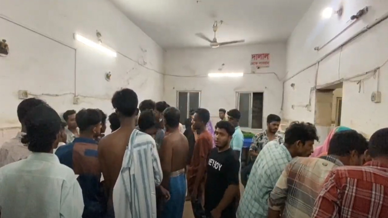 ভিডিও থেকে নেওয়া