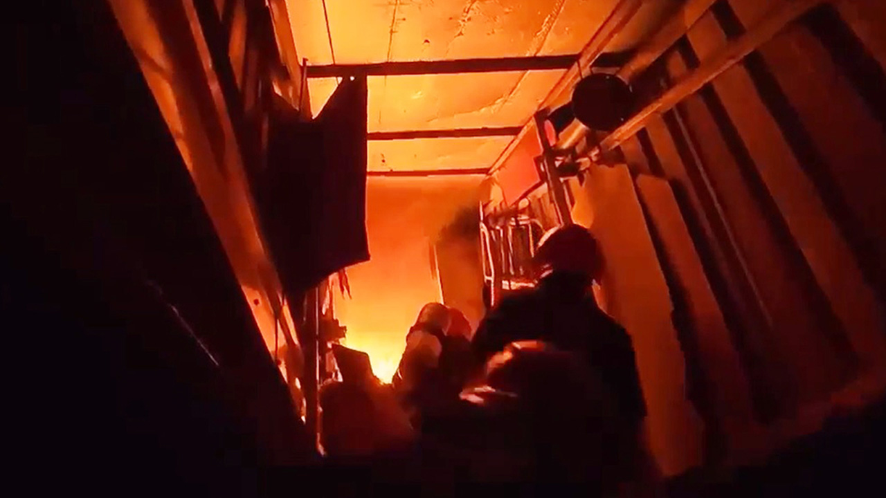 ভিডিও থেকে নেওয়া