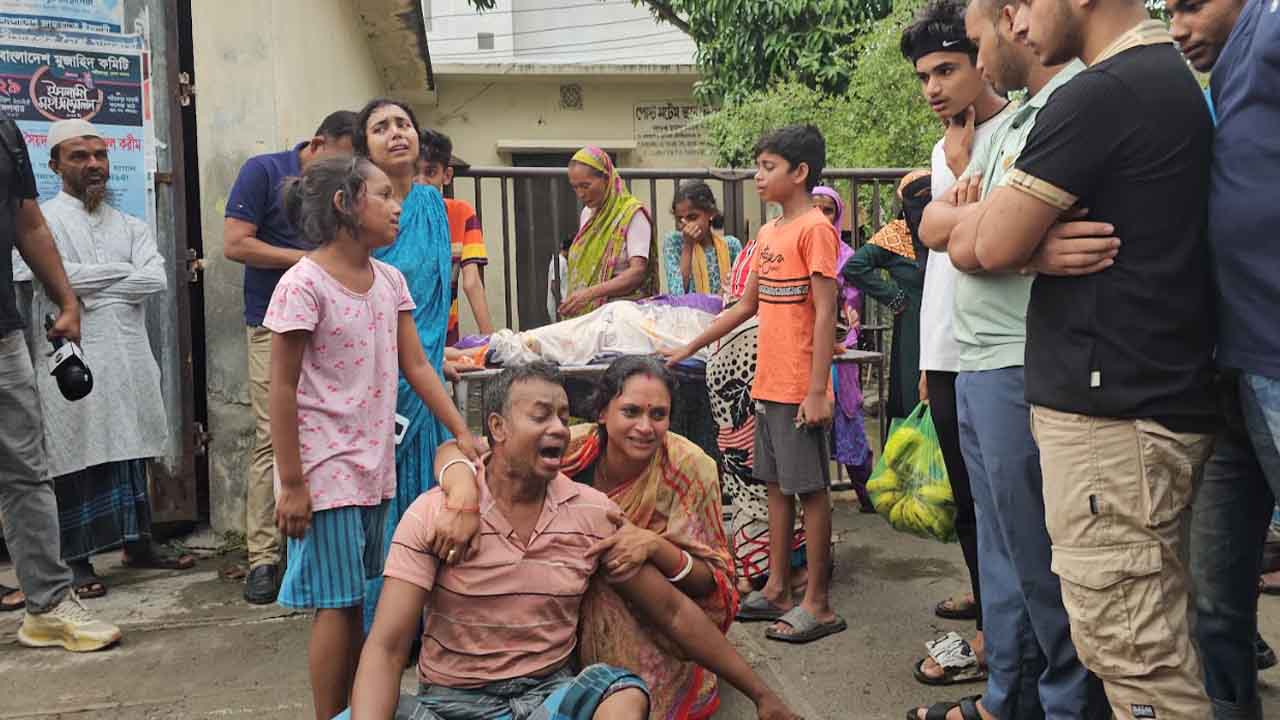প্রতিপক্ষের লাঠির আঘাতে প্রাণ গেল স্কুল শিক্ষকের