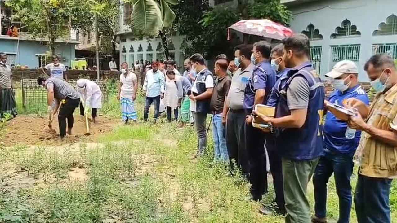 নরসিংদীতে দাফনের ৬ মাস পর সাবেক পৌর কাউন্সিলরের মরদেহ উত্তোলন