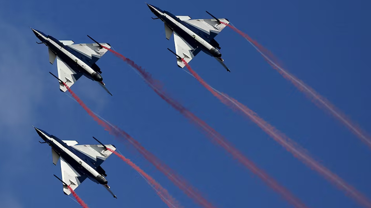 চীনা বিমান দিয়ে ভারতের যুদ্ধবিমান ভূপাতিত করেছে পাকিস্তান