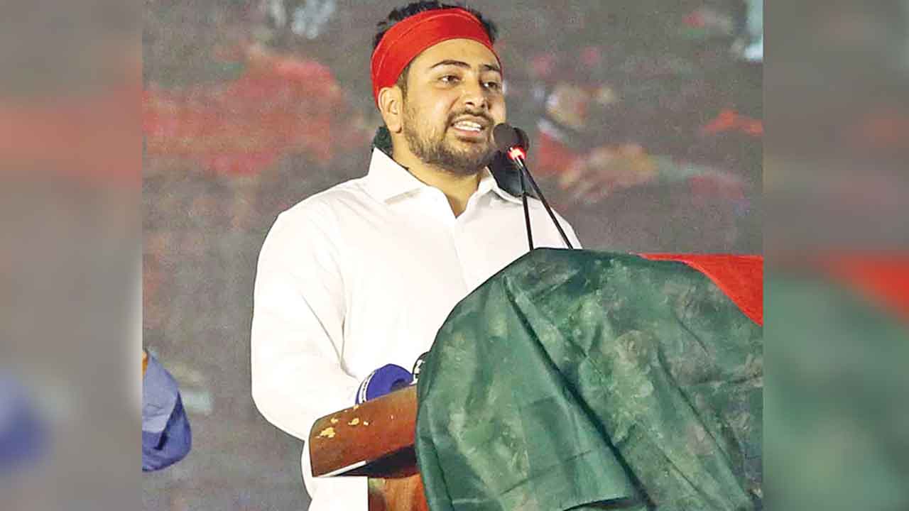 নাহিদ ইসলাম (ফাইল ছবি)