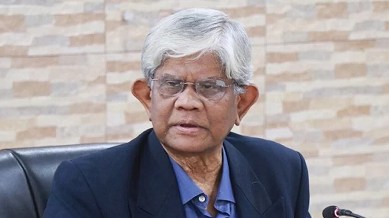 অর্থ উপদেষ্টা ড. সালেহউদ্দিন আহমেদ। ফাইল ছবি