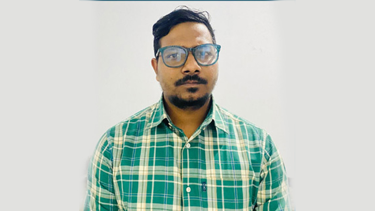 মিরসরাই থেকে নিষিদ্ধ ছাত্রলীগের সাবেক কেন্দ্রীয় সদস্য আটক