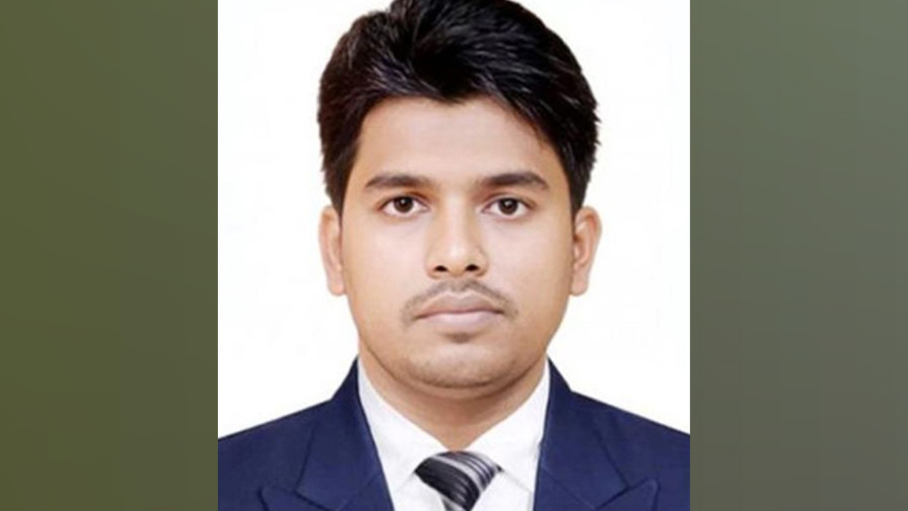 আসিফ মাহমুদের সাবেক এপিএস মোয়াজ্জেমের দেশত্যাগে নিষেধাজ্ঞা ও এনআইডি ব্লক