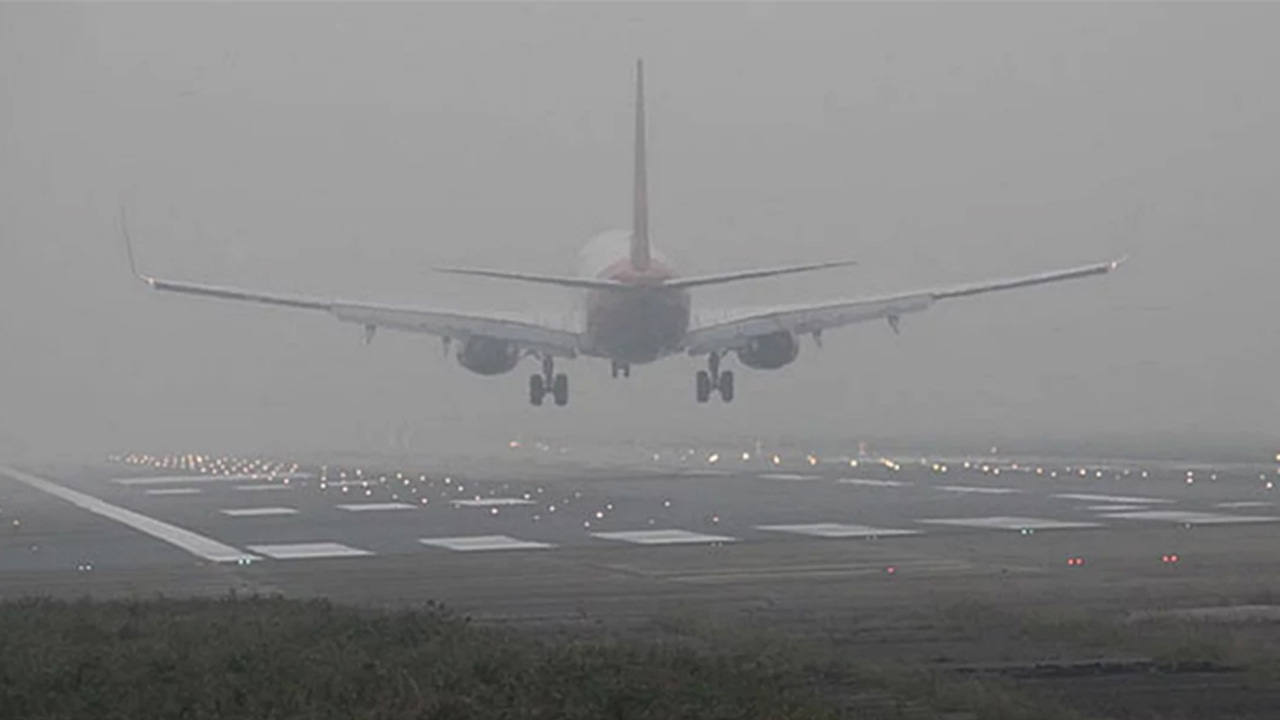 চট্টগ্রাম বিমানবন্দরে নামল ঢাকার ৪ ফ্লাইট