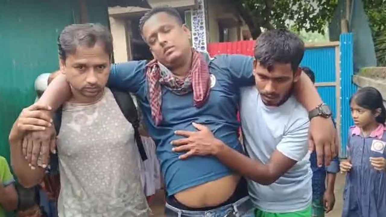 কুমিল্লায় সাংবাদিকের ওপর মাদক কারবারিদের হামলা