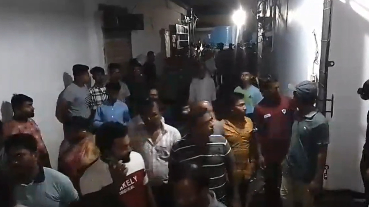 ক্লিনিকে অবহেলায় প্রসূতির মৃত্যু, বিচারের দাবিতে পরিবারের অনশন&nbsp;