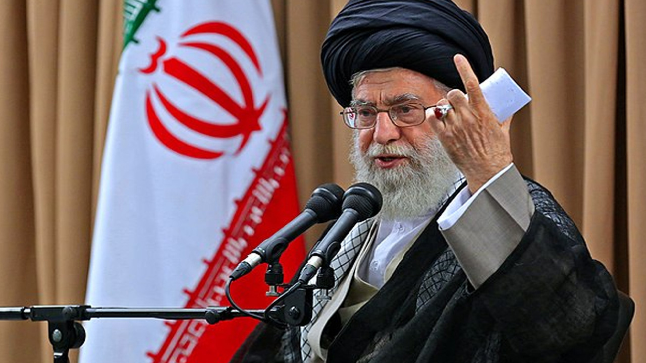 ইহুদিবাদী শত্রু বড় অপরাধ করেছে, শাস্তি পেতে হবে: খামেনি